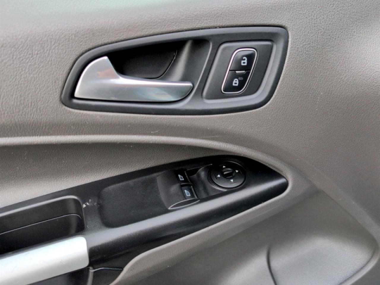 2019 Ford Transit Connect Van XLT   **CAM - APPLE CP** Photo