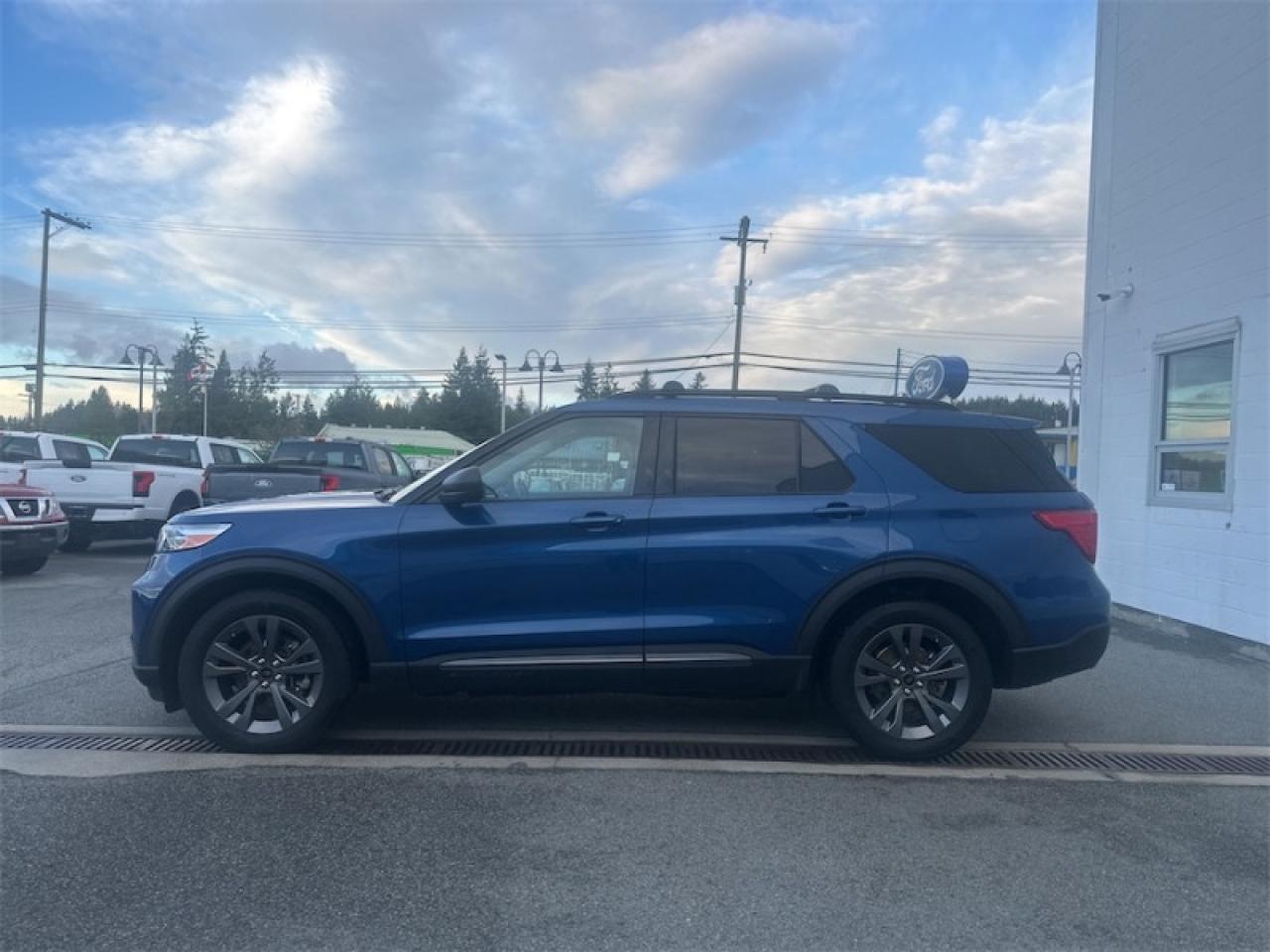 2021 Ford Explorer XLT High Package  - Sunroof Photo1