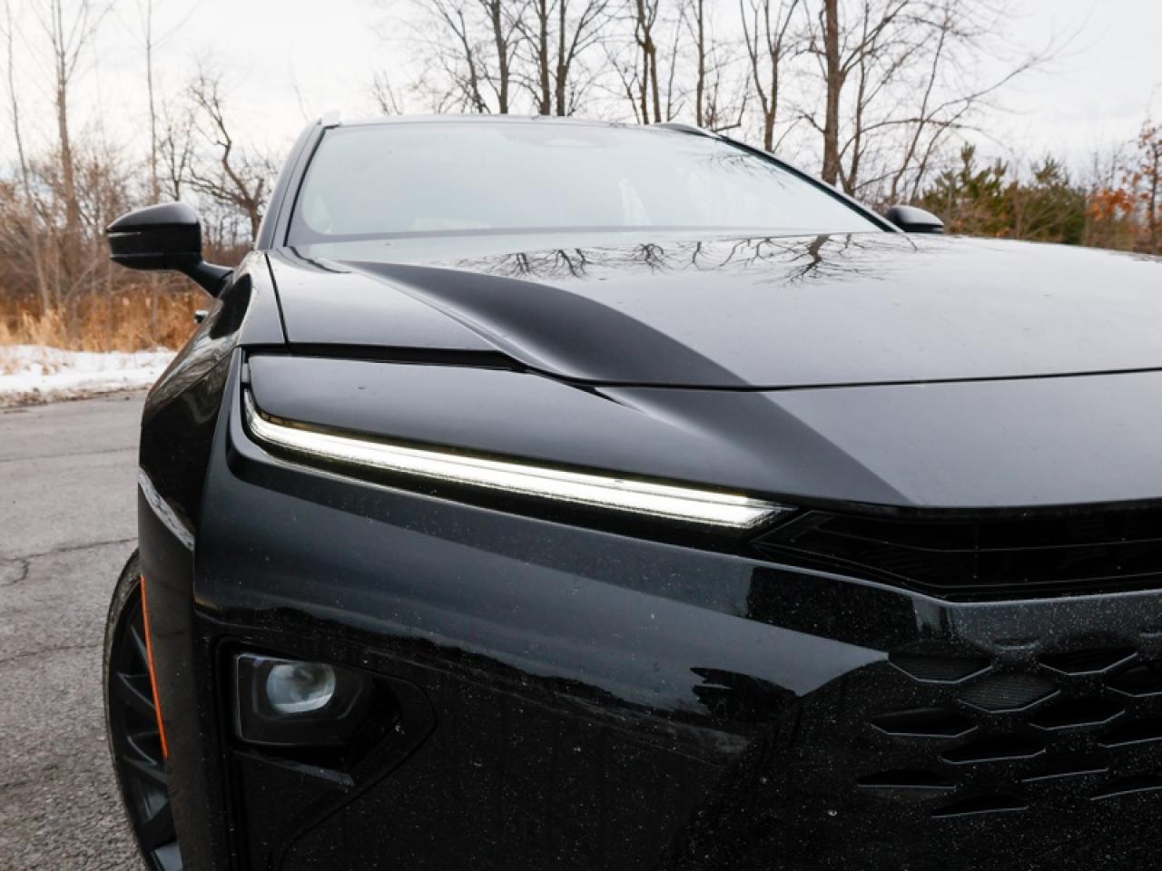 2023 GMC Sierra 1500 AT4  AT4, CREW, 6.2 V8,SUNROOF Photo