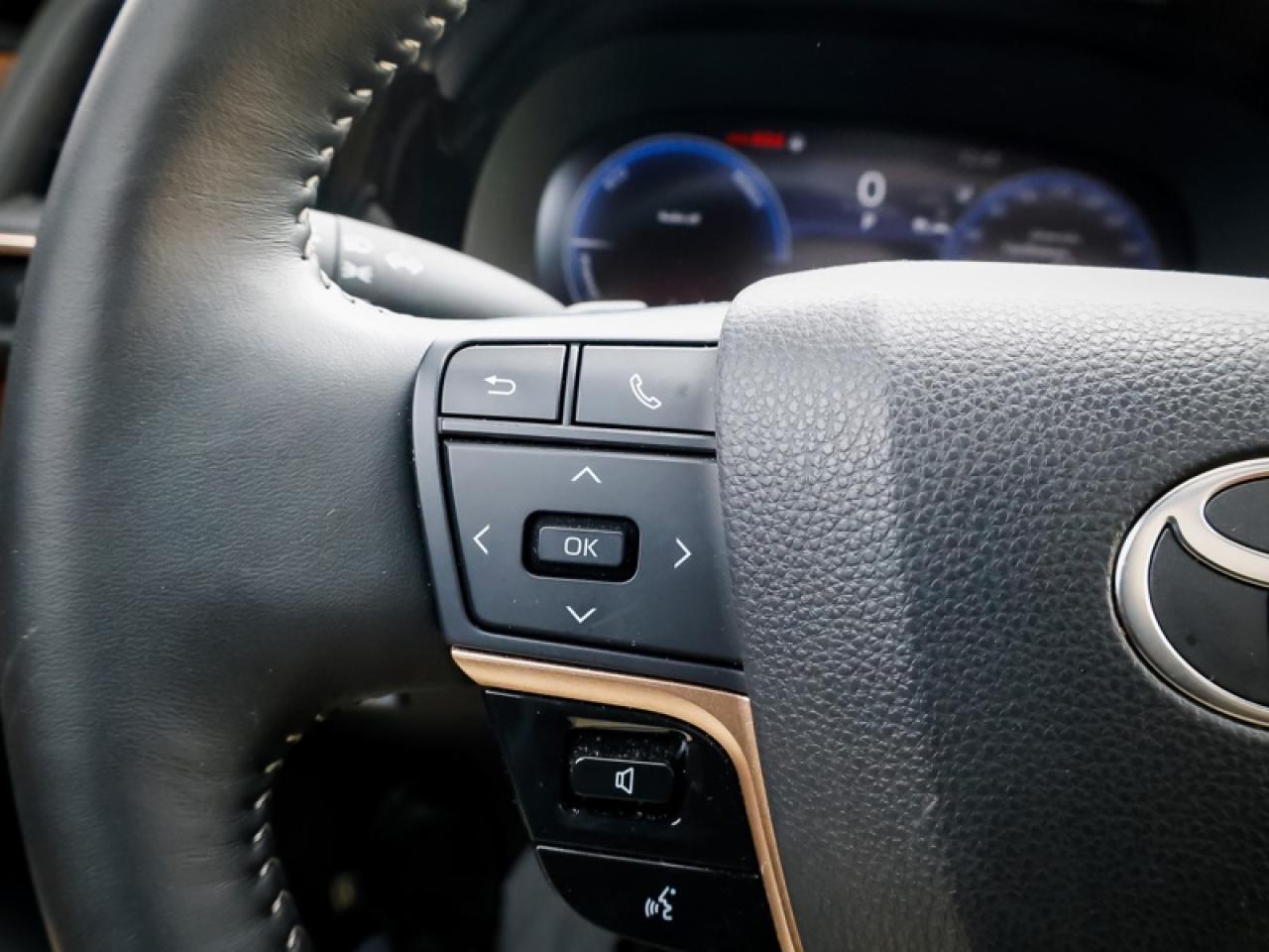 2023 GMC Sierra 1500 AT4  AT4, CREW, 6.2 V8,SUNROOF Photo