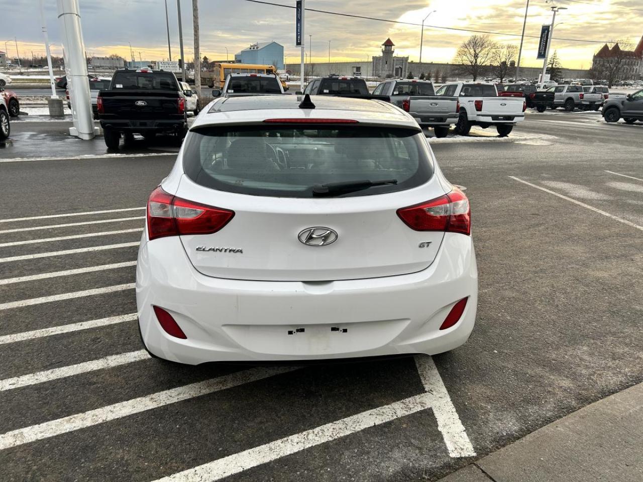 2013 Hyundai Elantra GT BASE Photo