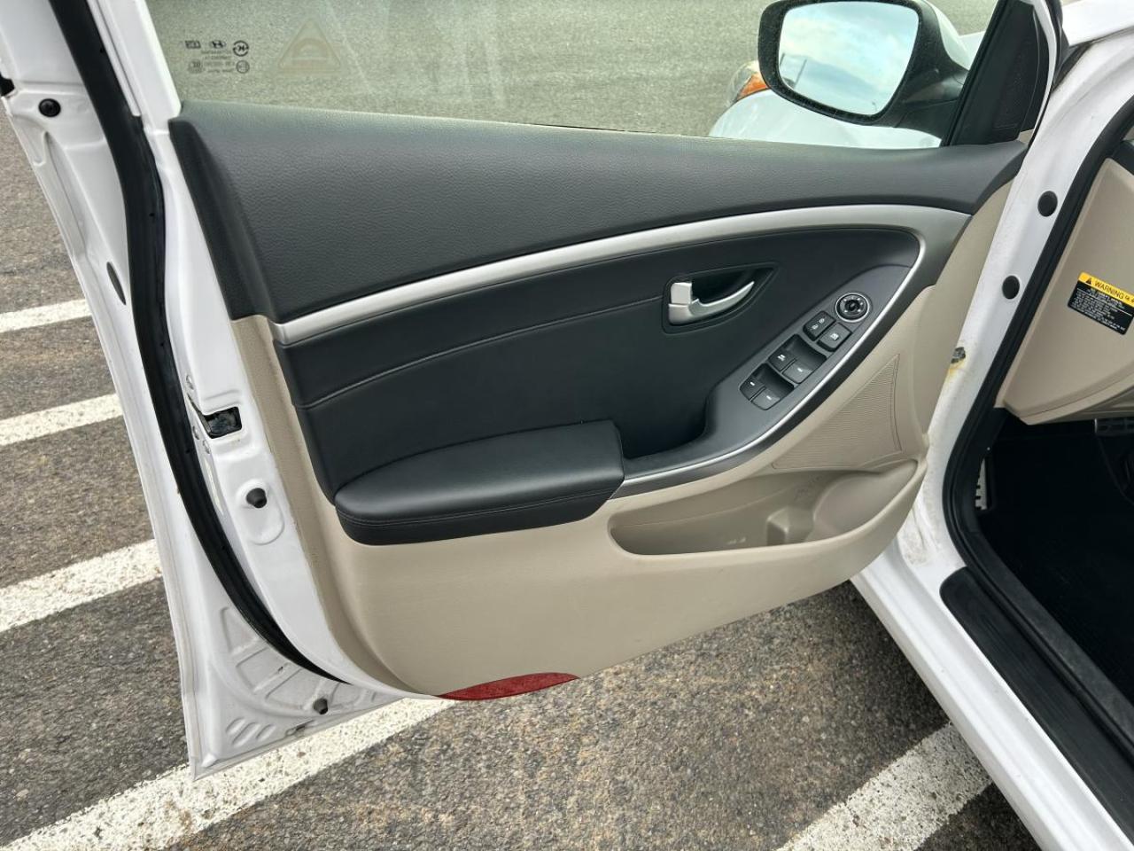 2013 Hyundai Elantra GT BASE Photo