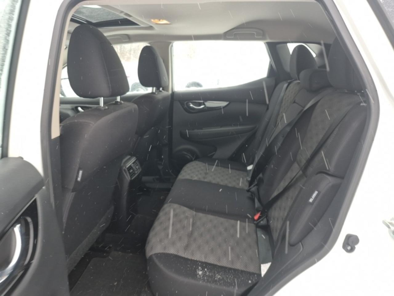 2023 Nissan Qashqai SV AWD  - Sunroof -  Heated Seats Photo2