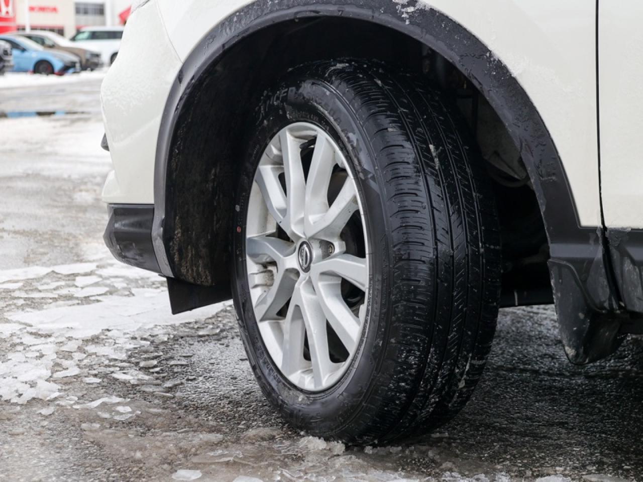 2023 Nissan Qashqai SV AWD  CPO ELIGIBLE UNIT Photo