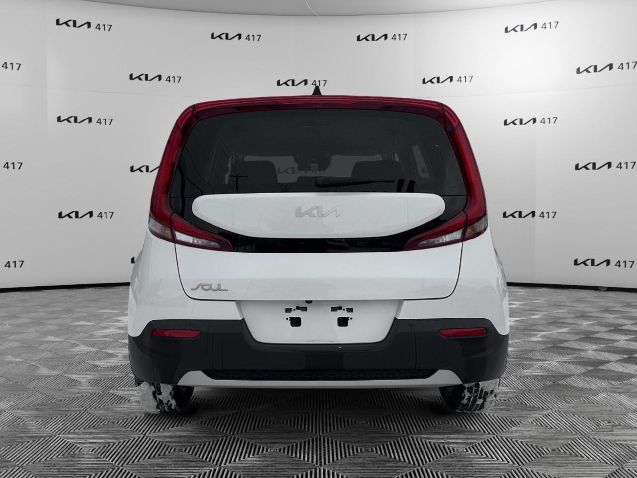 2022 Kia Soul EX IVT Photo3