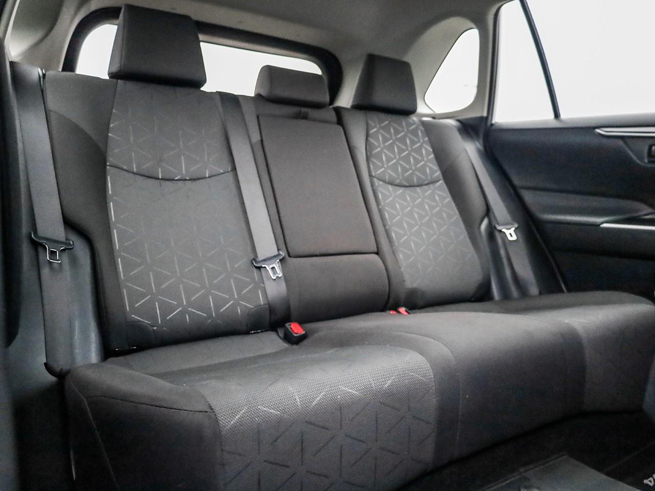 2024 Toyota RAV4 LE Photo