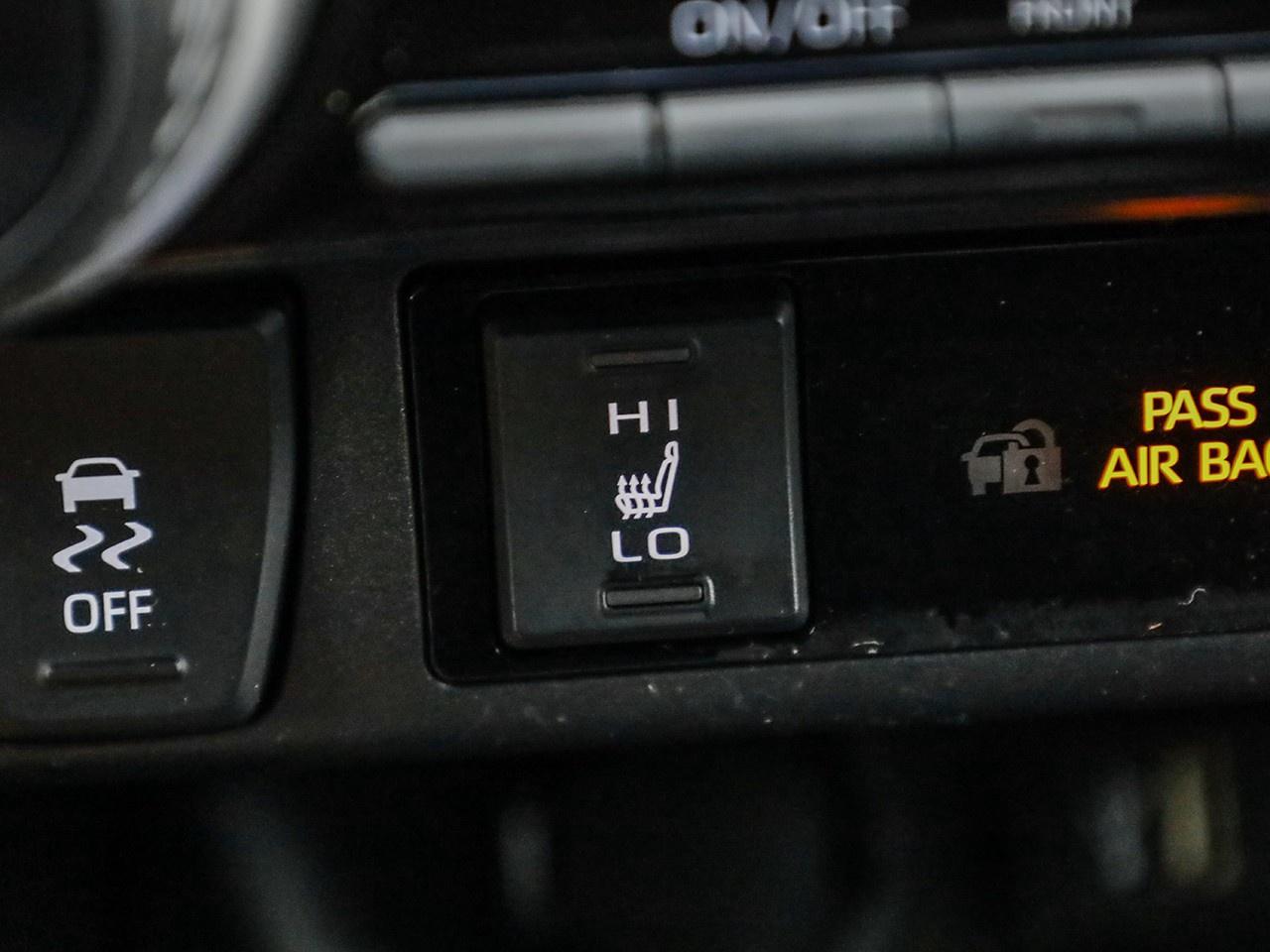 2024 Toyota RAV4 LE Photo