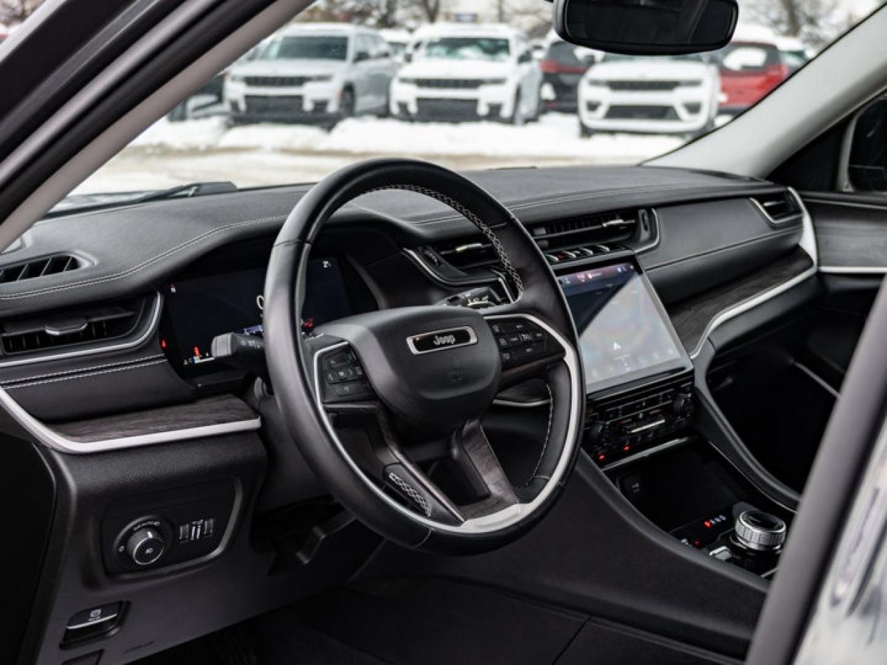 2022 Jeep Grand Cherokee L Limited Photo