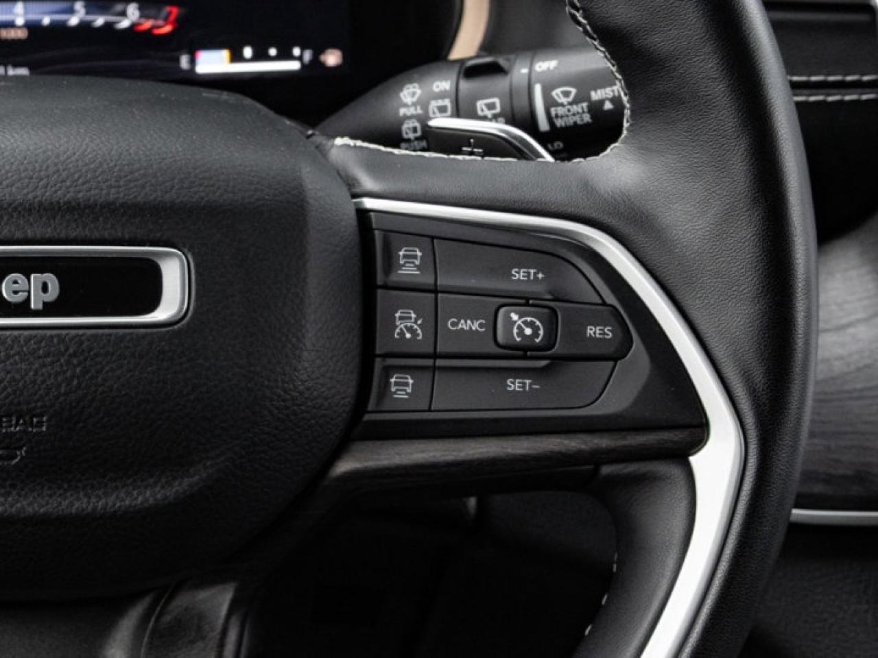 2022 Jeep Grand Cherokee L Limited Photo