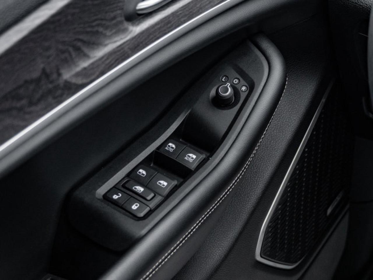 2022 Jeep Grand Cherokee L Limited Photo