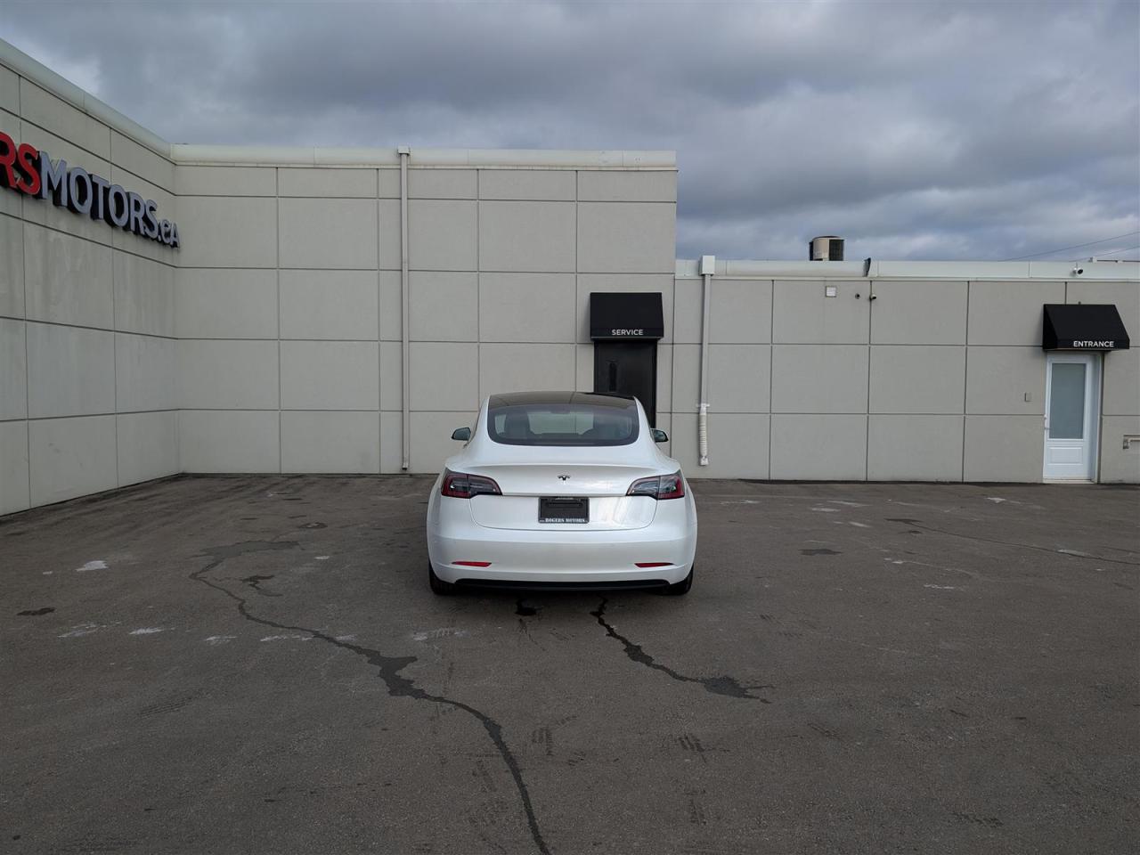 2021 Tesla Model 3 STANDARD RANGE PLUS Photo3