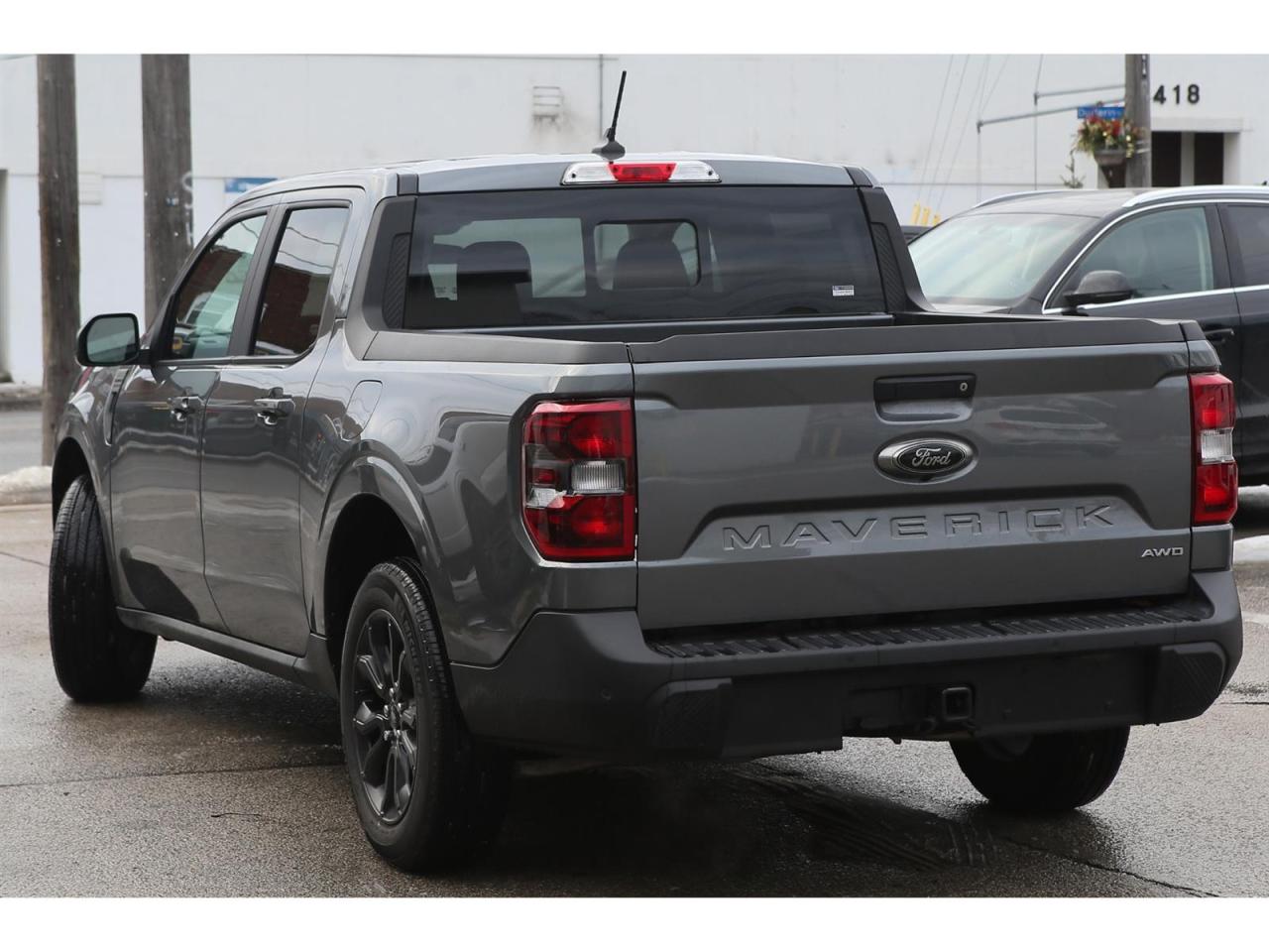 2024 Ford Maverick Lariat AWD | Black Appearance Package|Moonroof|8'' Touchscreen Photo4