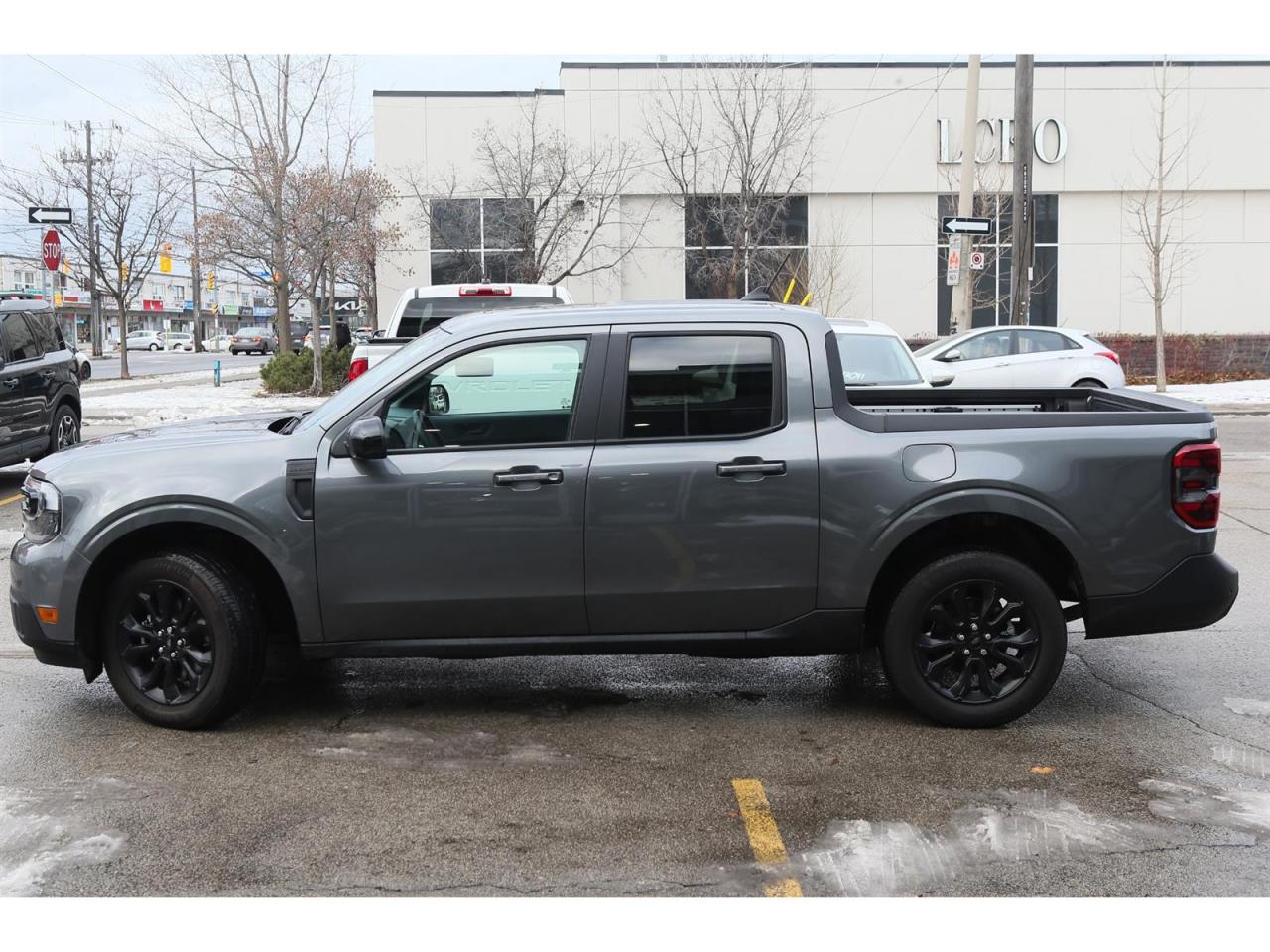 2024 Ford Maverick Lariat AWD | Black Appearance Package|Moonroof|8'' Touchscreen Photo3