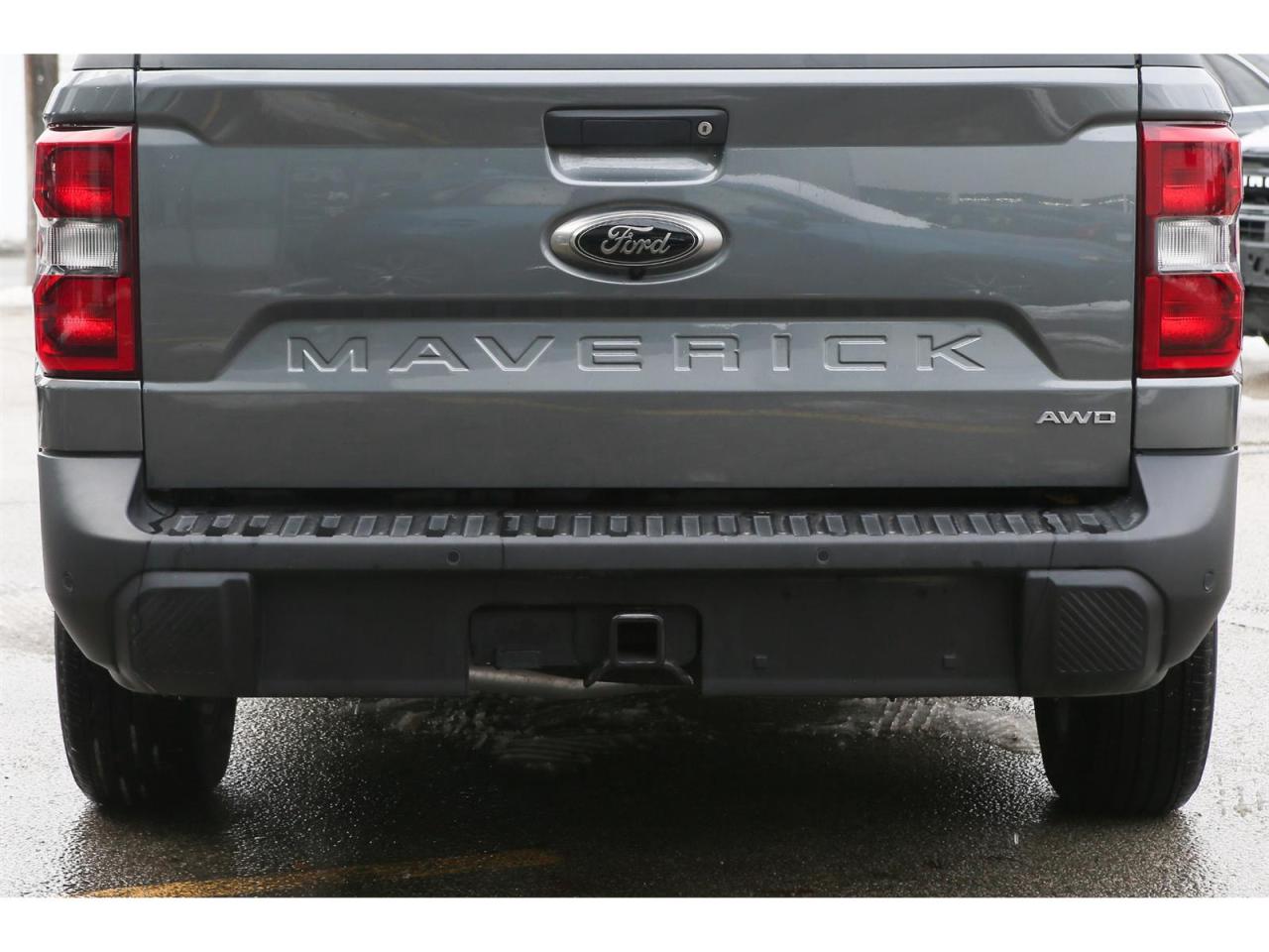 2024 Ford Maverick Lariat AWD | Black Appearance Package|Moonroof|8'' Touchscreen Photo