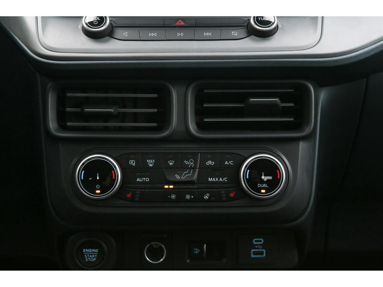 2024 Ford Maverick Lariat AWD | Black Appearance Package|Moonroof|8'' Touchscreen Photo