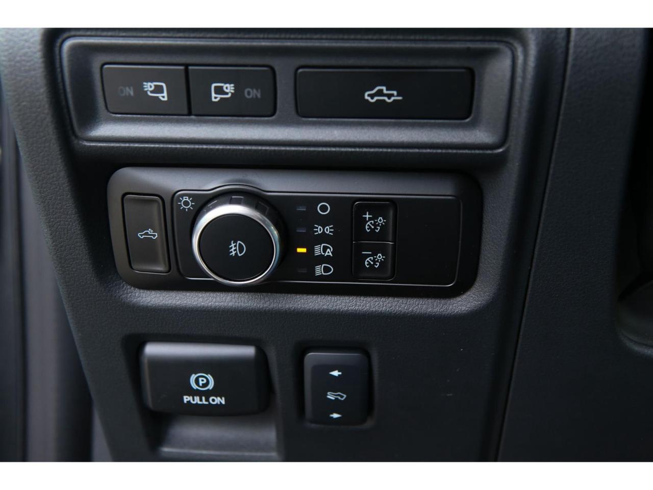 2024 Ford F-150 Lariat SuperCrew 4X4 Panoramic Roof | Lariat Black Appearance | Trailer Tow | 360 Camera Photo