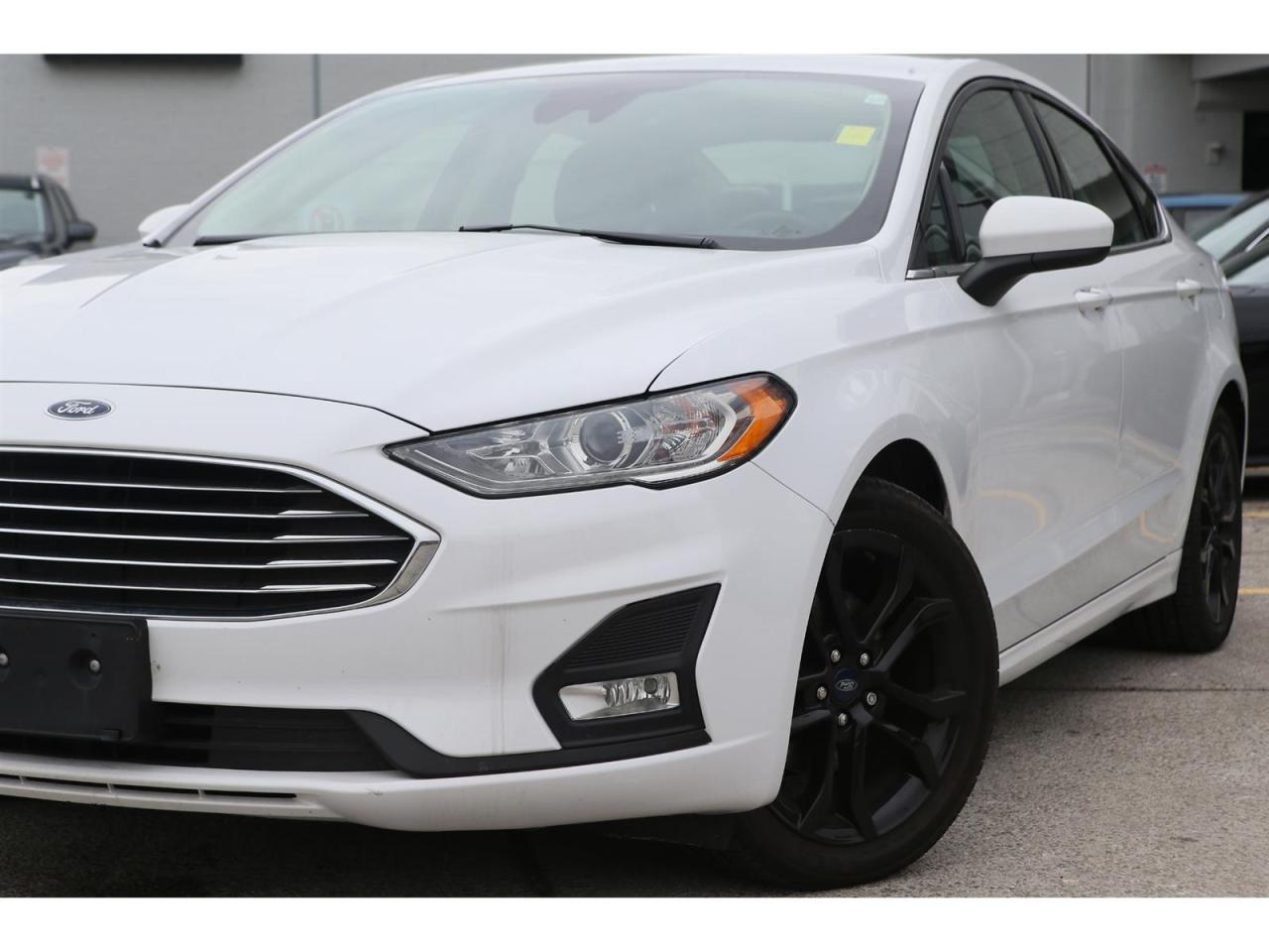 2019 Ford Fusion SE Photo