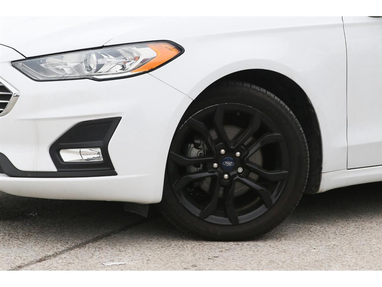 2019 Ford Fusion SE Photo