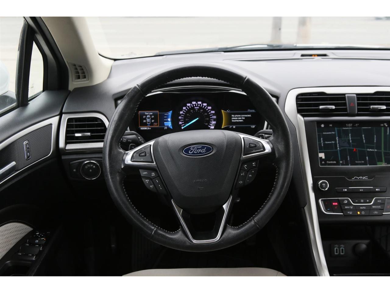 2019 Ford Fusion SE Photo