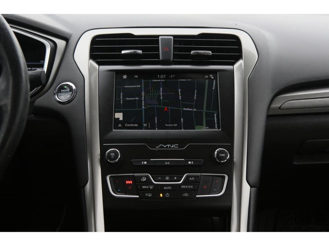 2019 Ford Fusion SE Photo