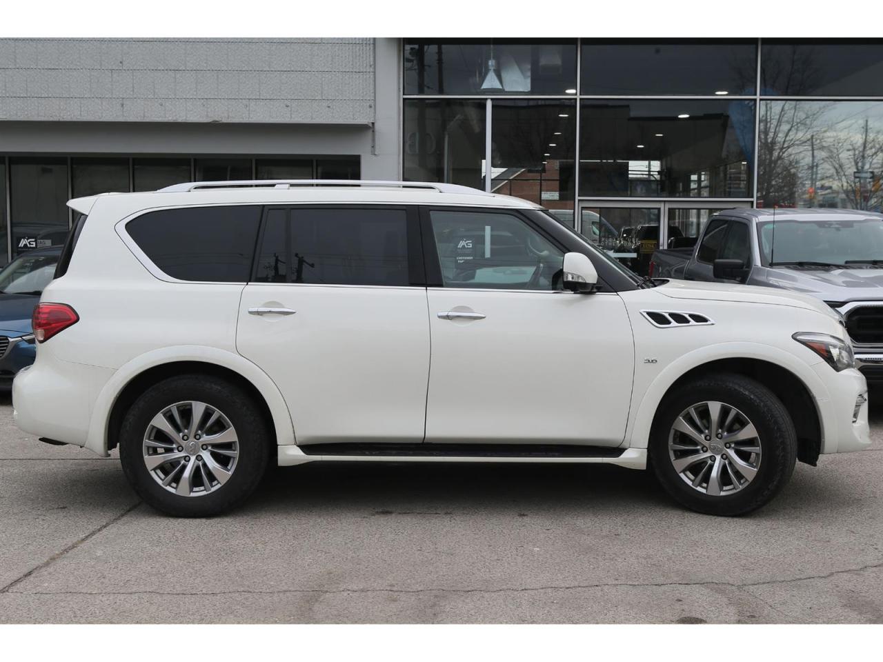 2017 Infiniti QX80 Limited 4WD Photo