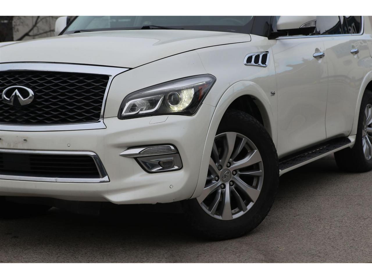2017 Infiniti QX80 Limited 4WD Photo