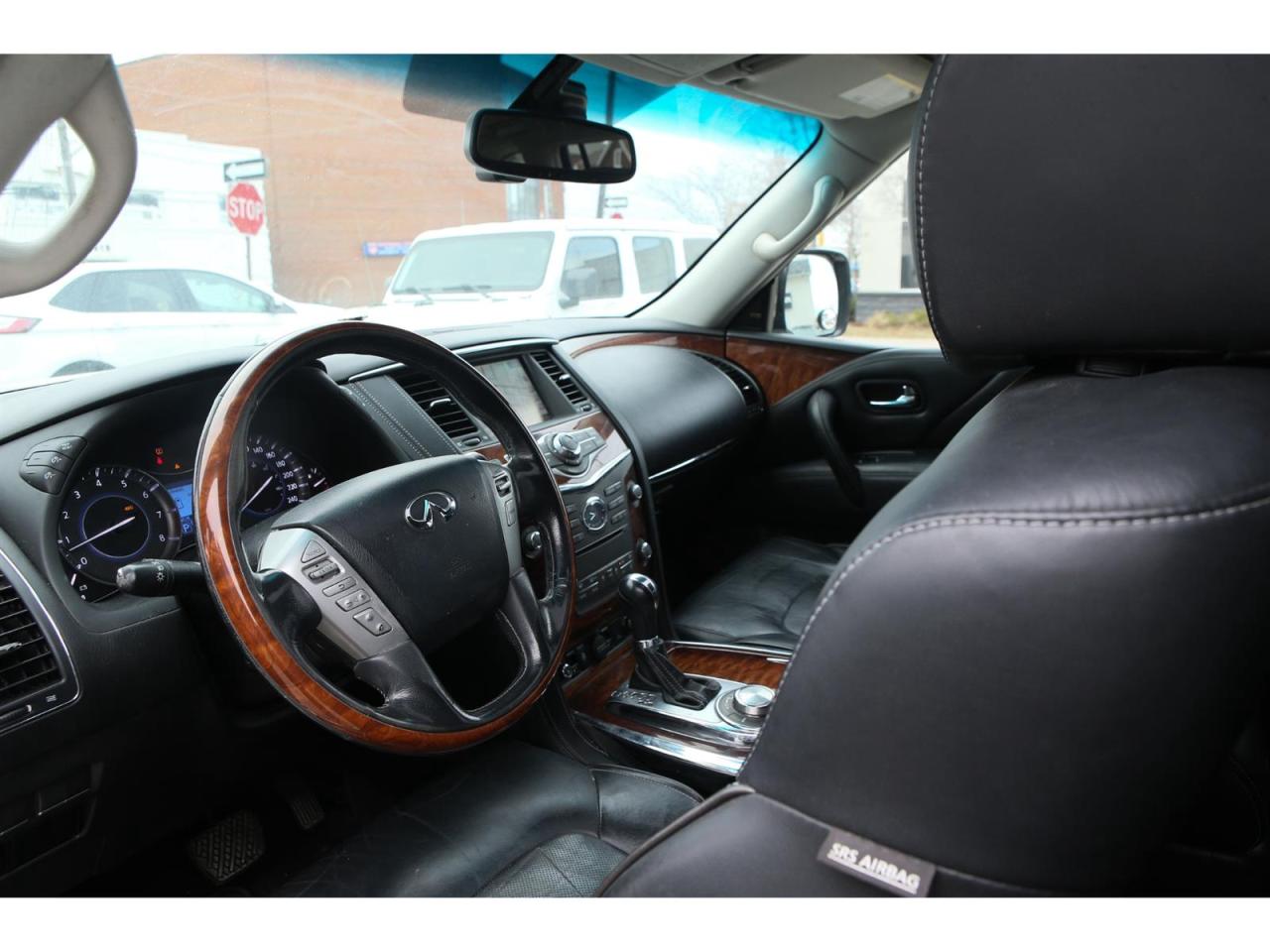 2017 Infiniti QX80 Limited 4WD Photo