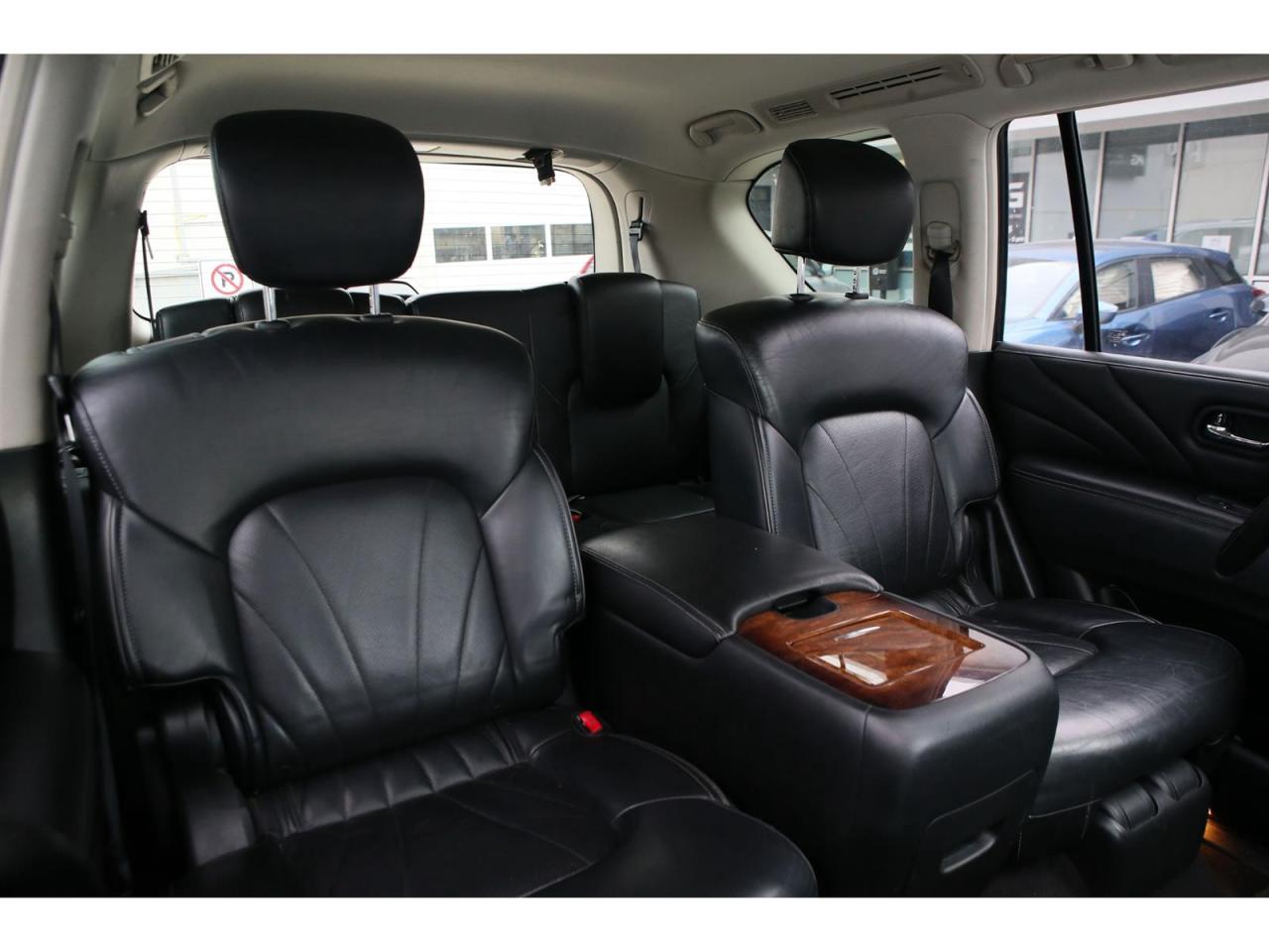 2017 Infiniti QX80 Limited 4WD Photo