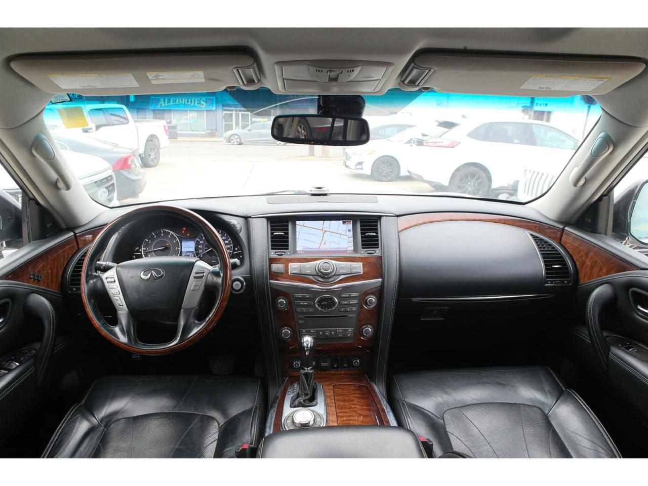 2017 Infiniti QX80 Limited 4WD Photo