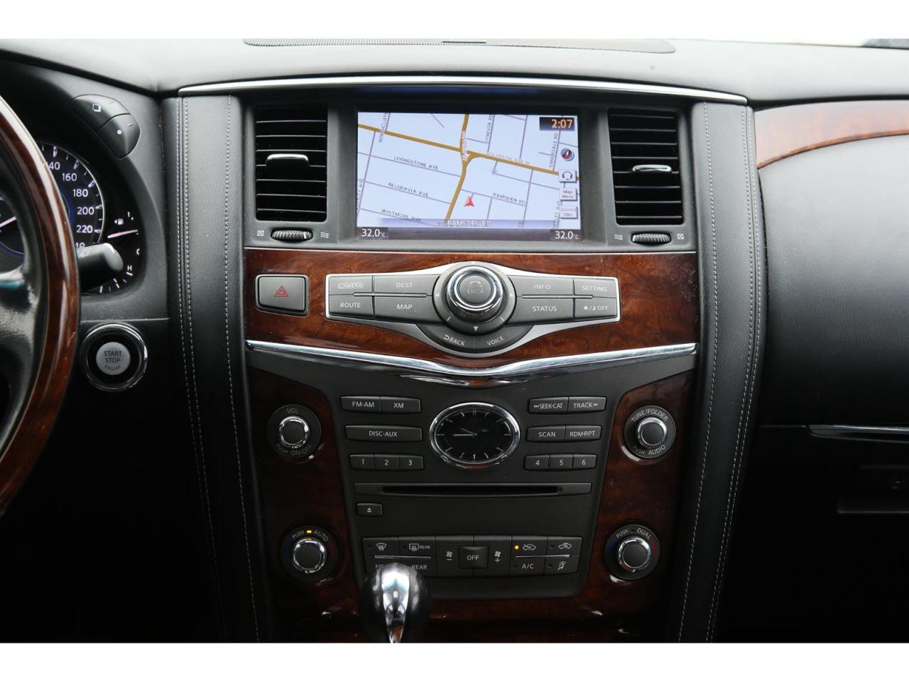 2017 Infiniti QX80 Limited 4WD Photo