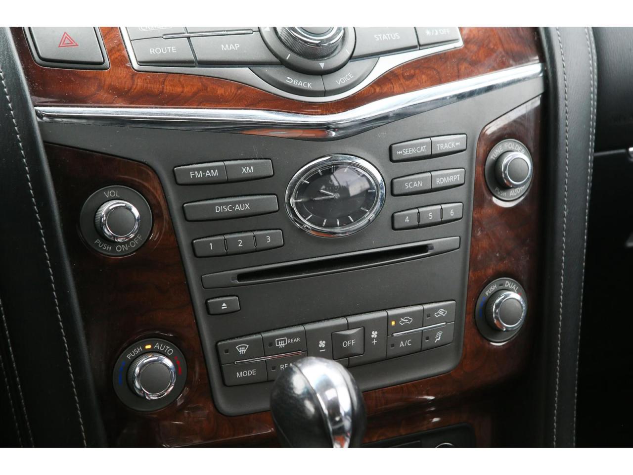 2017 Infiniti QX80 Limited 4WD Photo