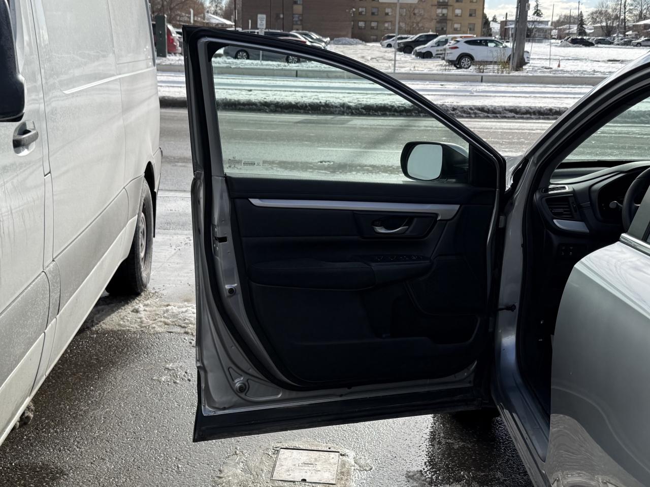 2017 Honda CR-V LX | BACK UP CAMERA | NO ACCIDENTS | FINANCE Photo