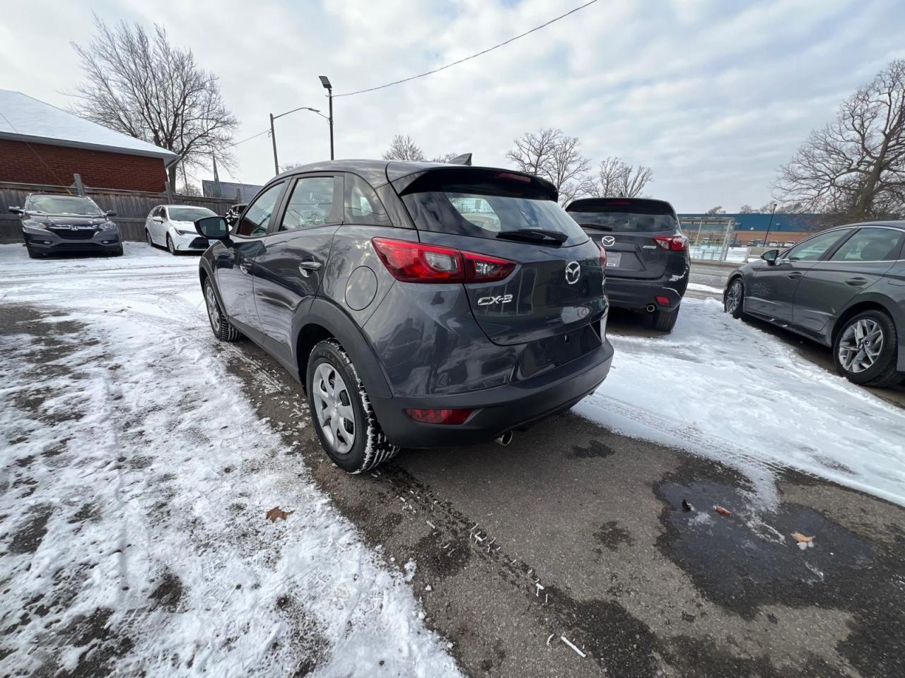 2016 Mazda CX-3 SPORT Photo2