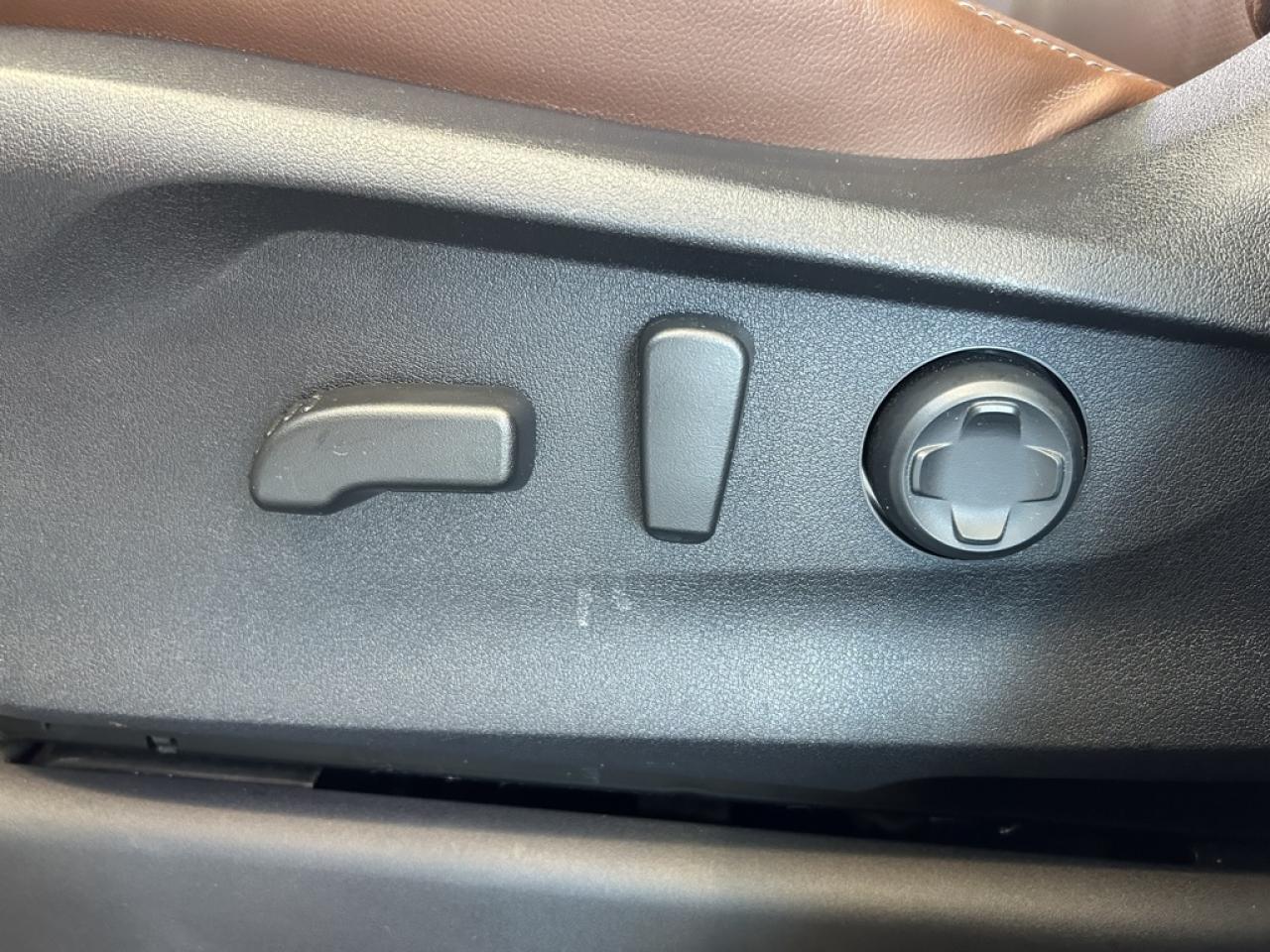 2025 Subaru ASCENT Premier  - Cooled Seats -  360 Camera Photo