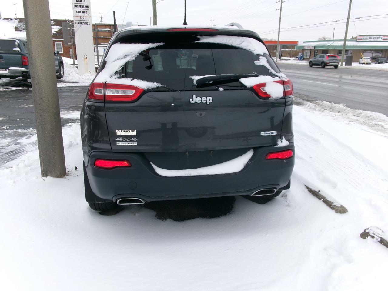 2017 Jeep Cherokee North Photo4