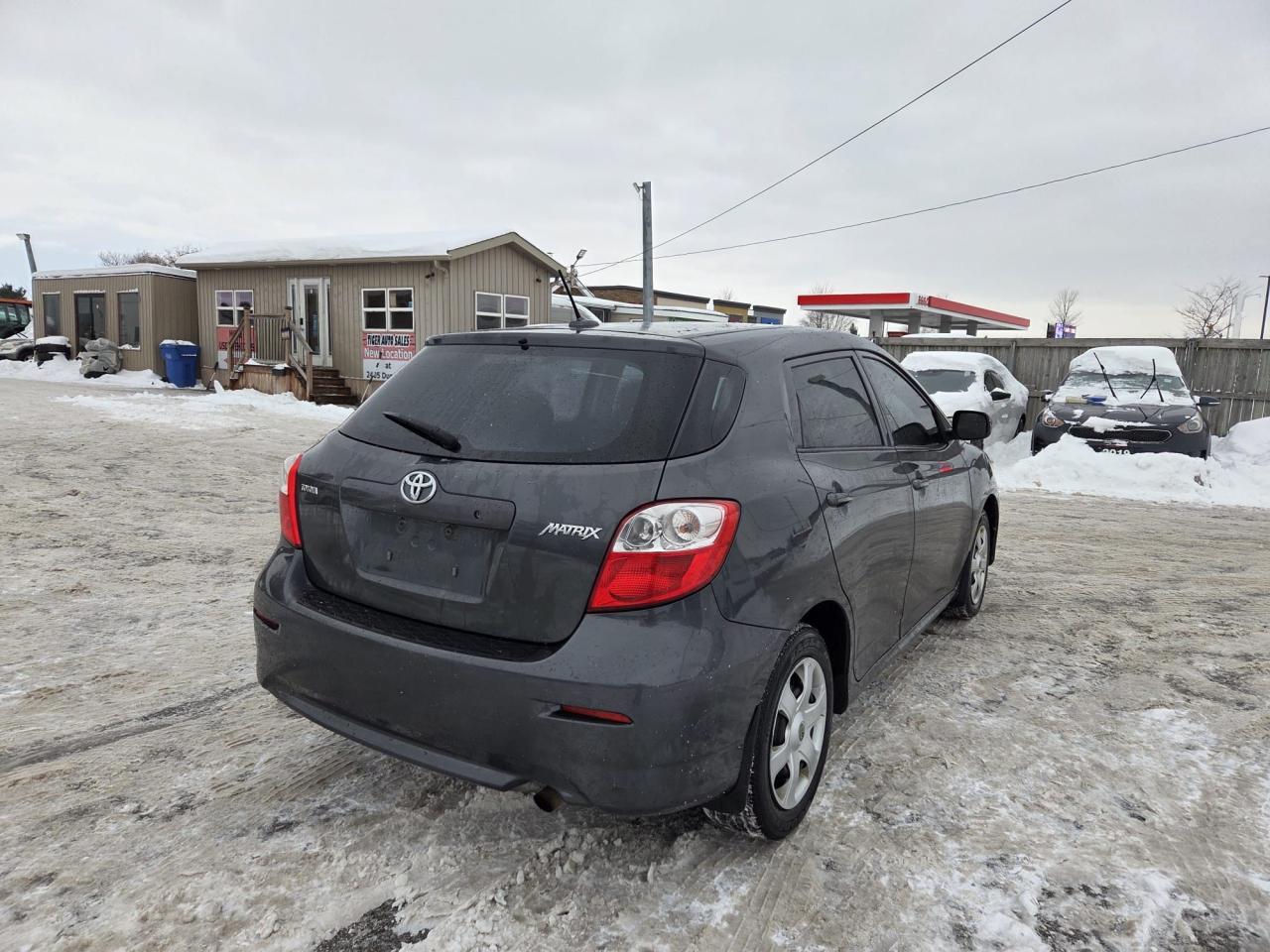 2009 Toyota Matrix HATCH, AUTO, 4 CYL, RELIABLE, CERTIFIED Photo4
