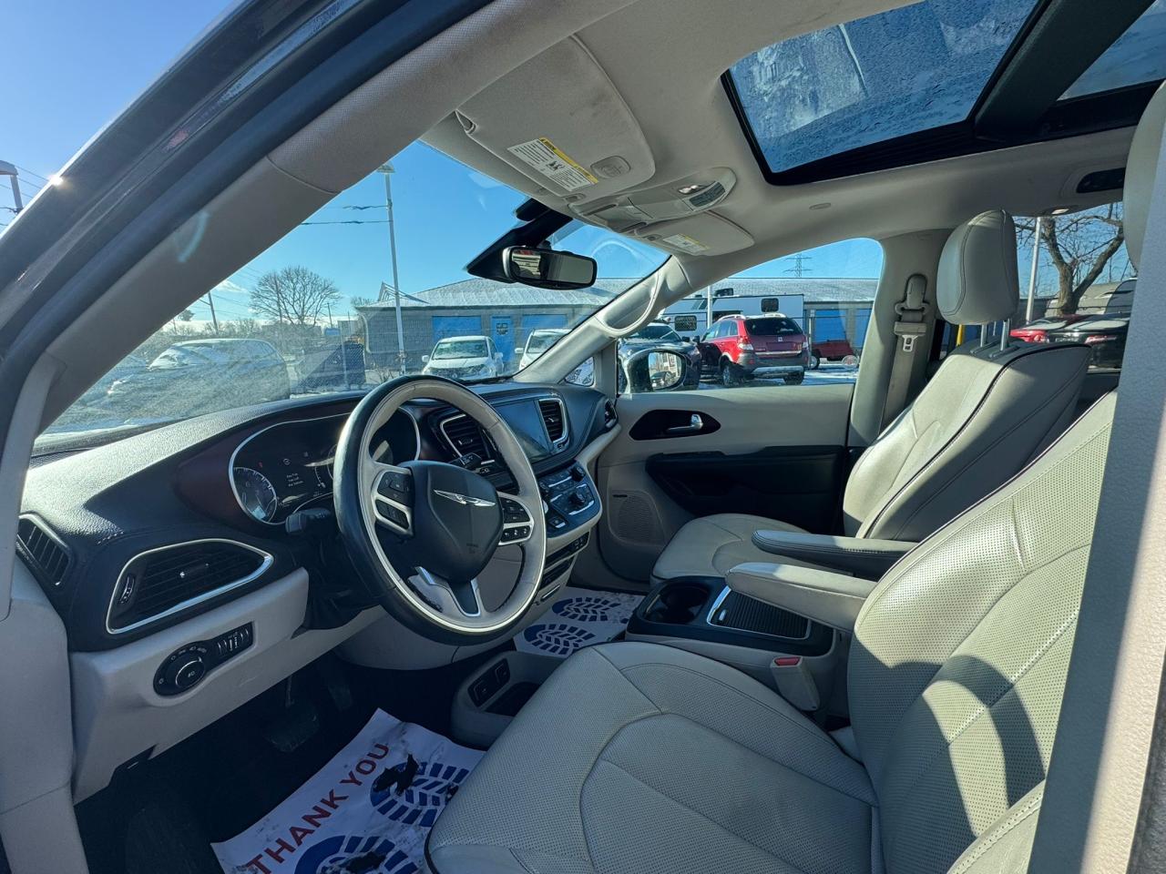 2017 Chrysler Pacifica Limited Photo