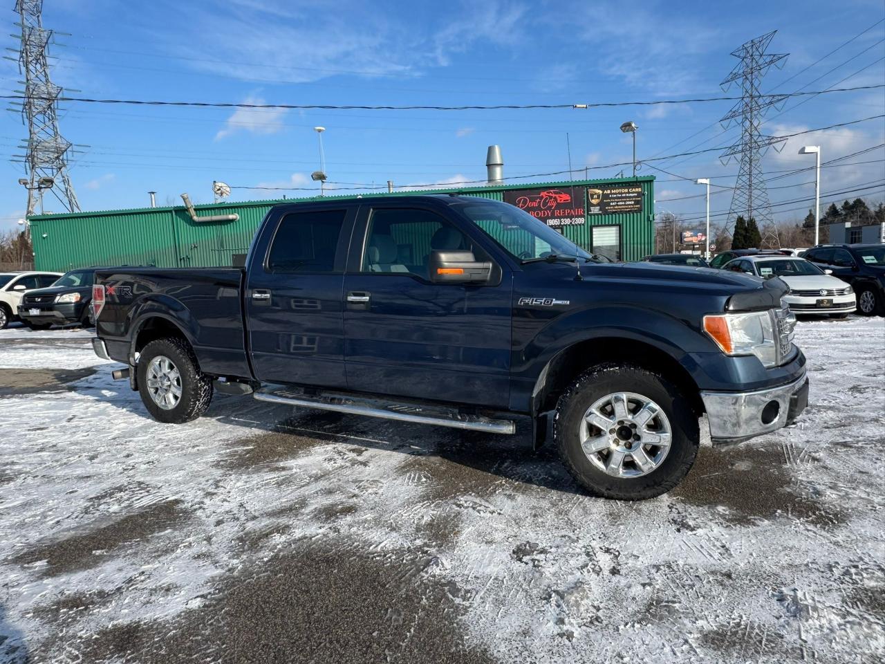 2013 Ford F-150 XLT Photo3