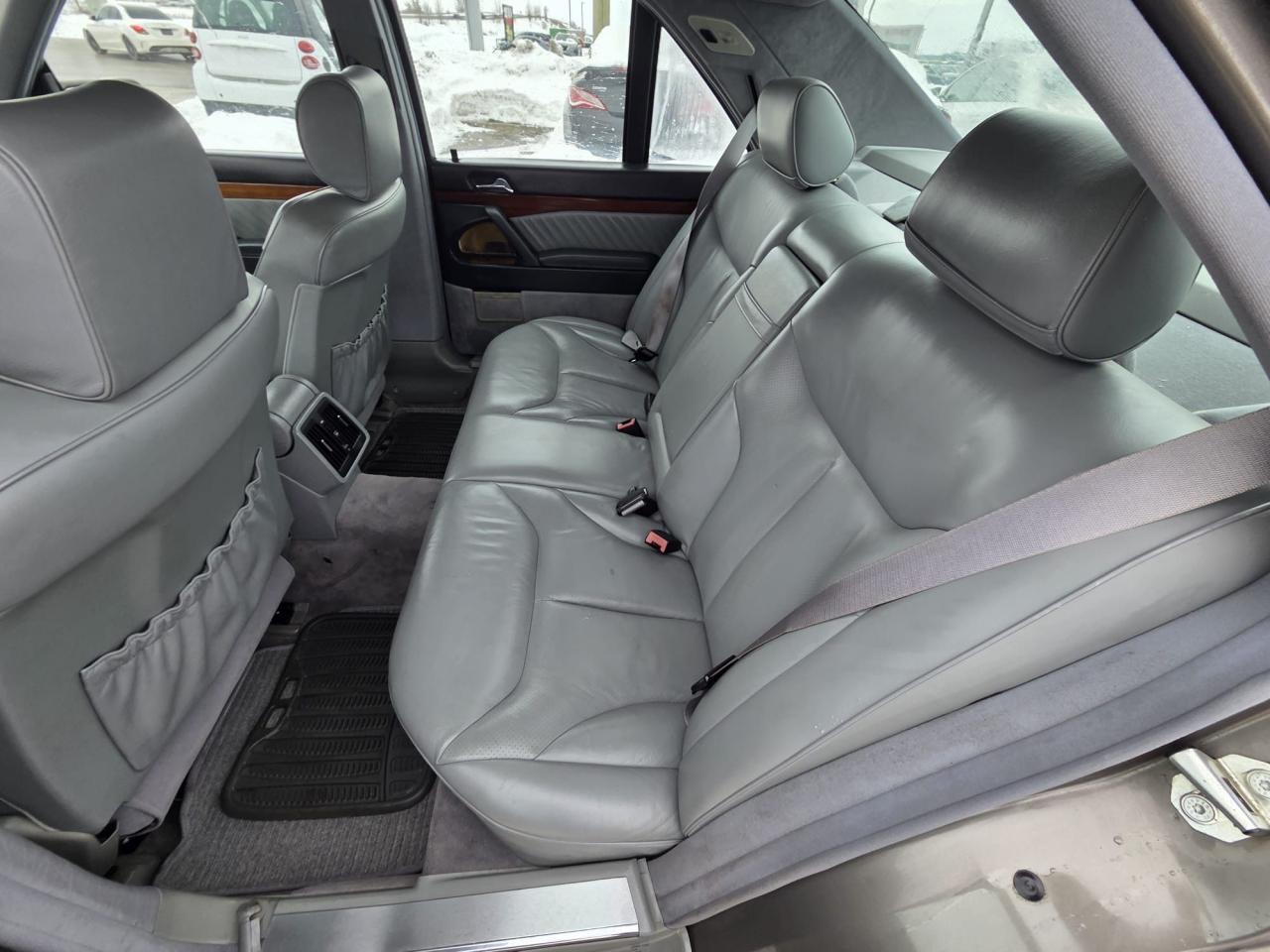 1992 Mercedes-Benz 300 Series 300SE, SEDAN, AUTO, ONLY 162KMS, AS IS SPECIAL Photo