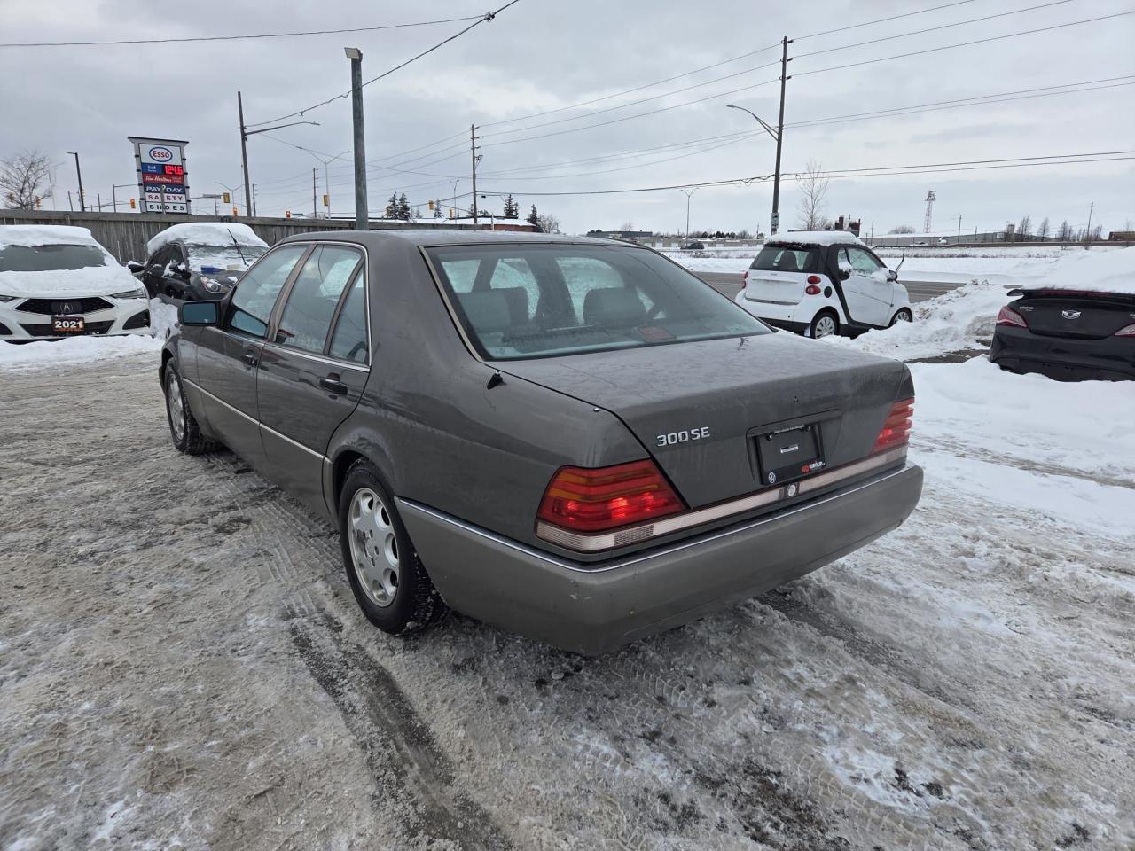 1992 Mercedes-Benz 300 Series 300SE, SEDAN, AUTO, ONLY 162KMS, AS IS SPECIAL Photo2