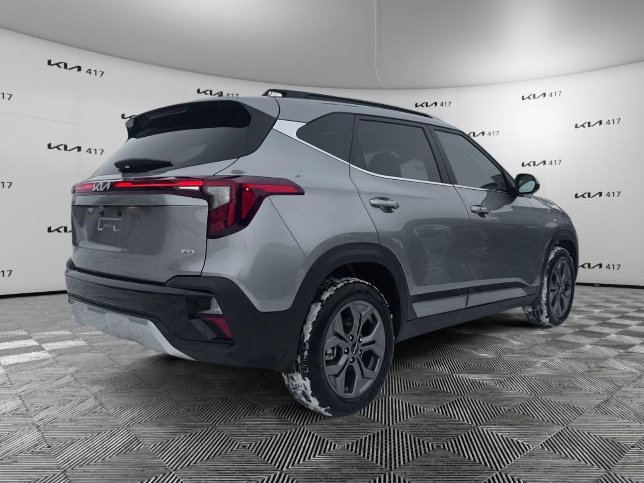 2026 Kia Seltos EX AWD Photo4