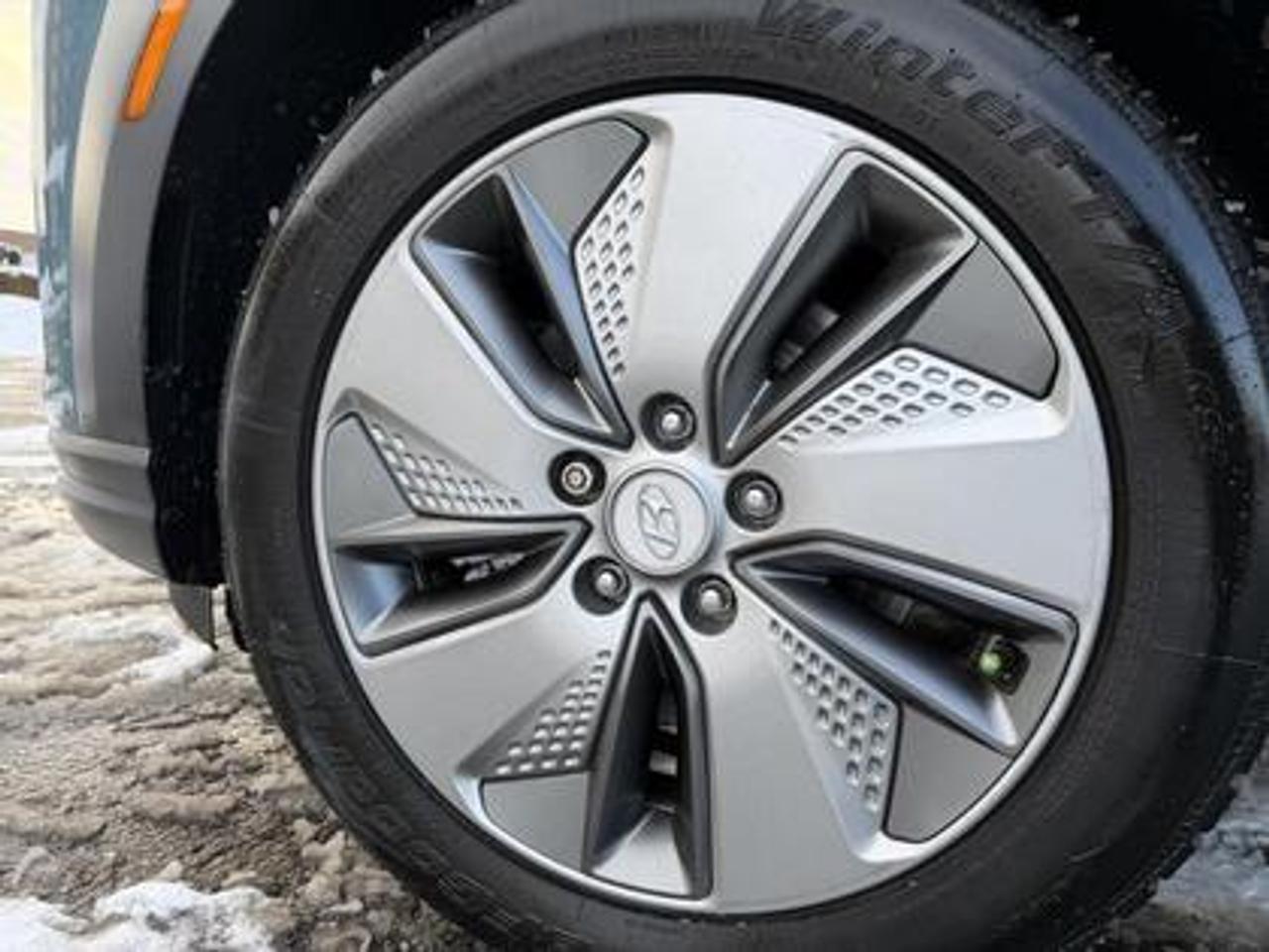 2019 Hyundai KONA Electric Preferred FWD w-Two-Tone Roof Photo