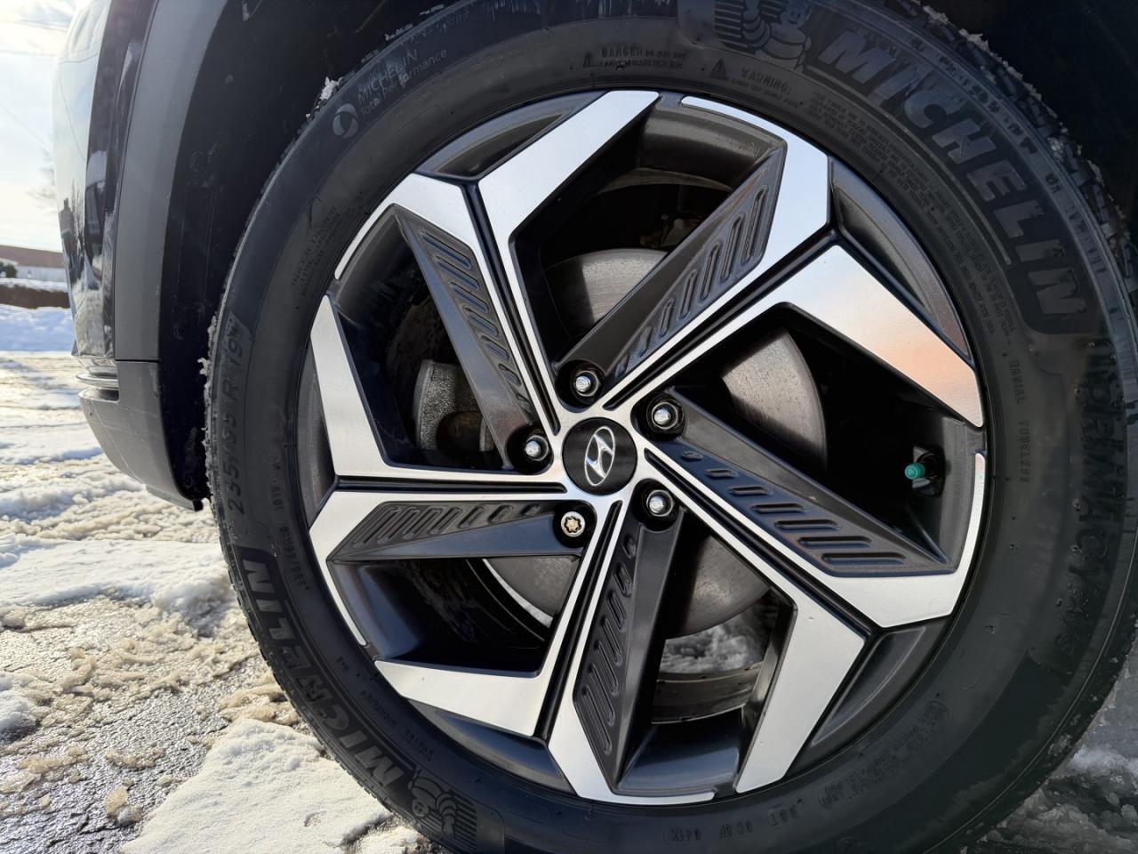 2022 Hyundai Tucson Hybrid Luxury AWD Photo