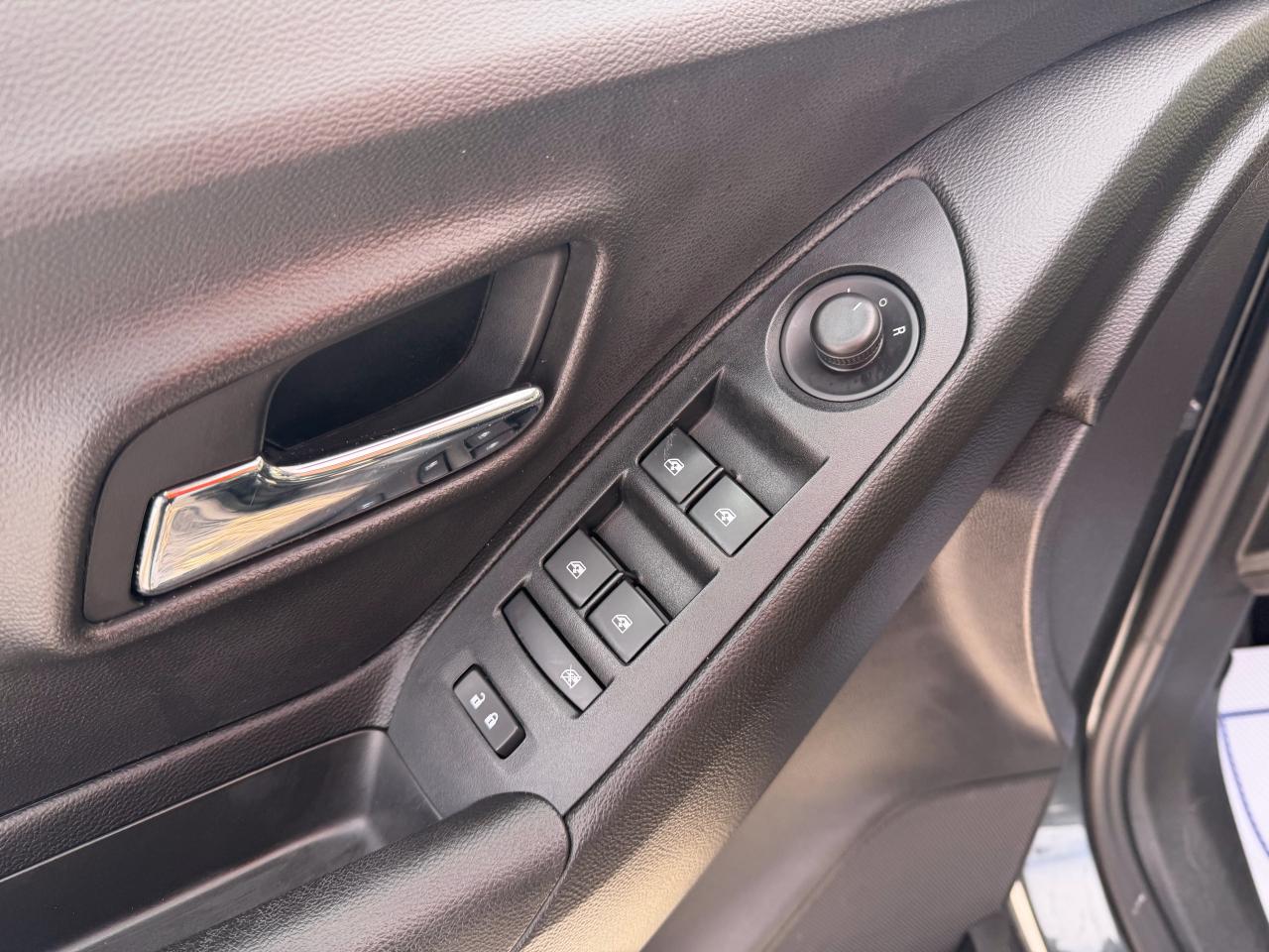 2018 Chevrolet Trax LT - BACK-UP CAMERA, POWER GROUP, REMOTE START! Photo17