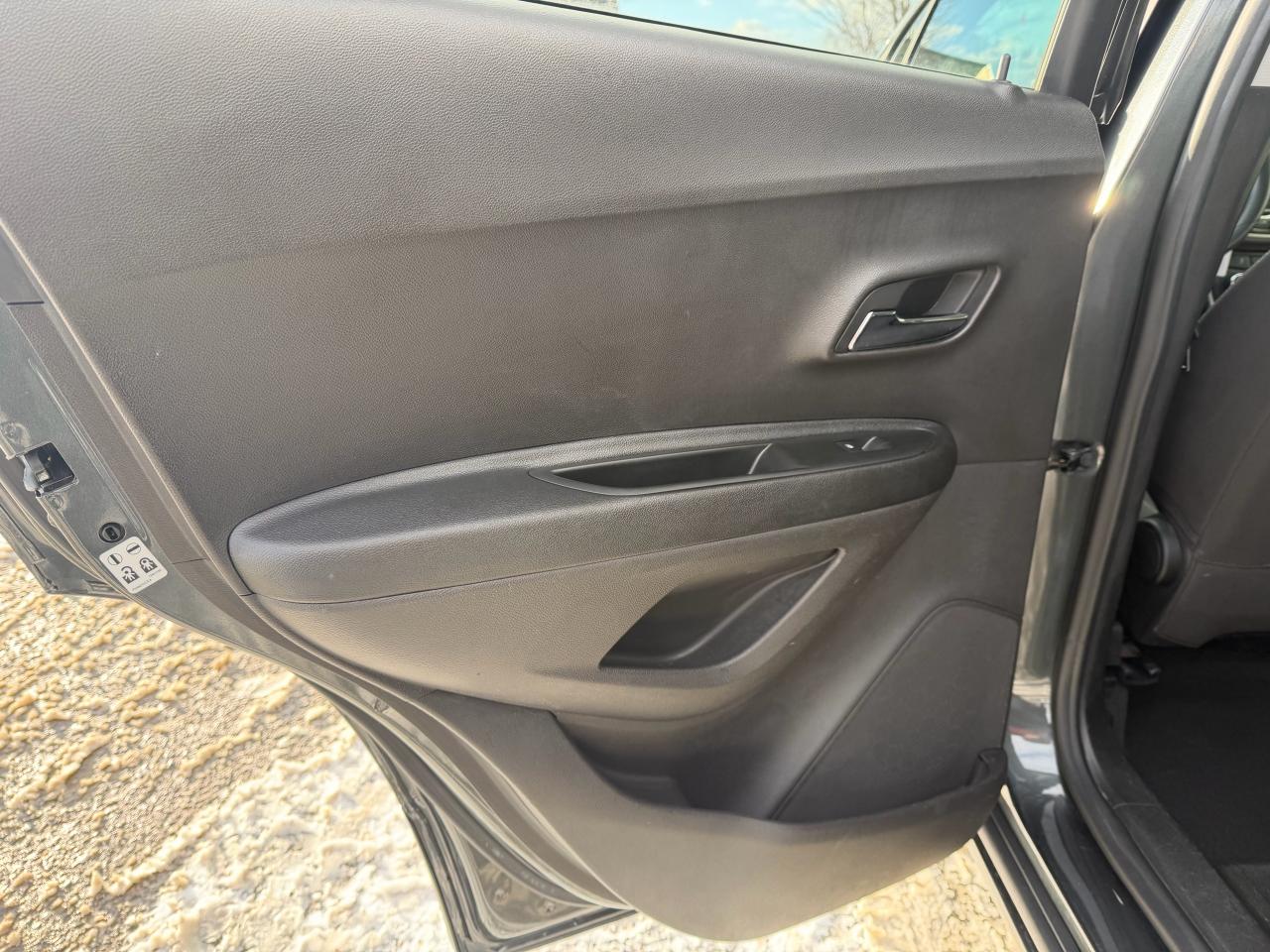 2018 Chevrolet Trax LT - BACK-UP CAMERA, POWER GROUP, REMOTE START! Photo31