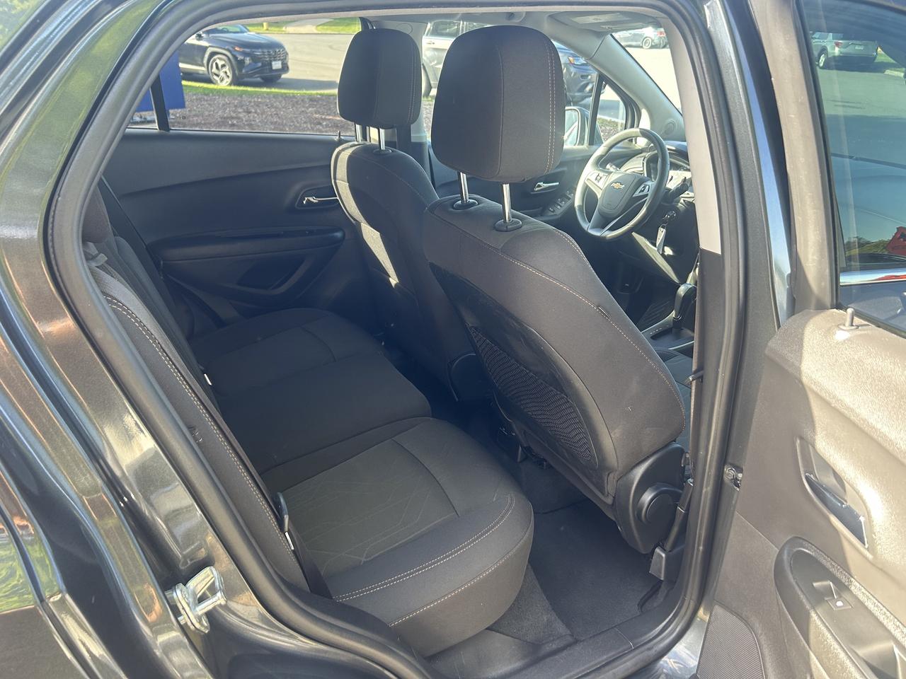 2018 Chevrolet Trax LT - BACK-UP CAMERA, POWER GROUP, REMOTE START! Photo