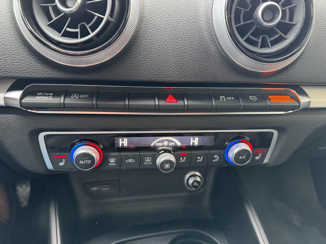 2019 Audi A3 Progressiv AWD, S-LINE, 19" WHEELS, PANO ROOF!!!! Photo24