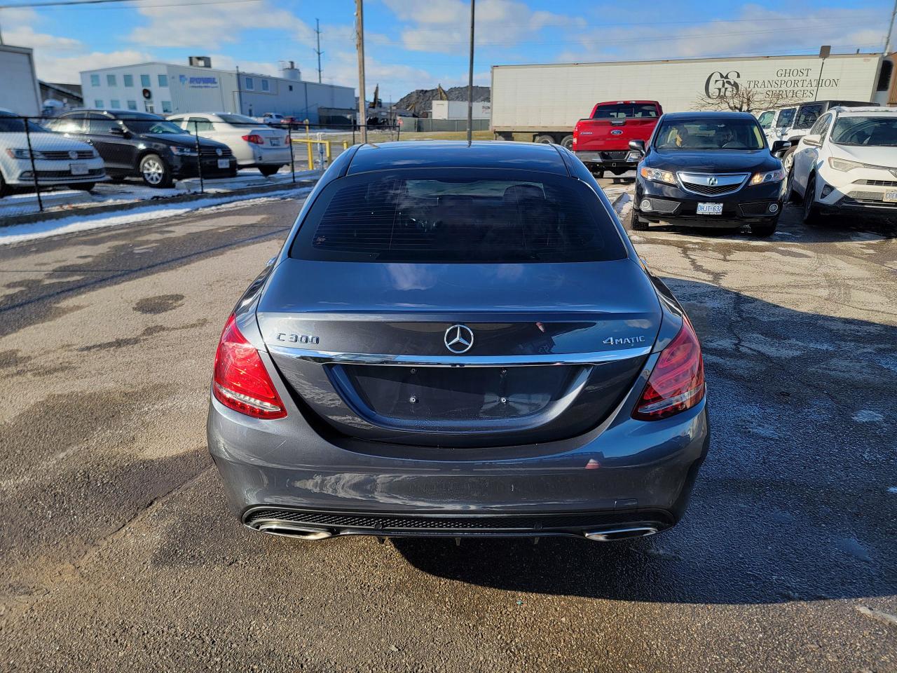 2015 Mercedes-Benz C-Class C 300 | AMG Photo4