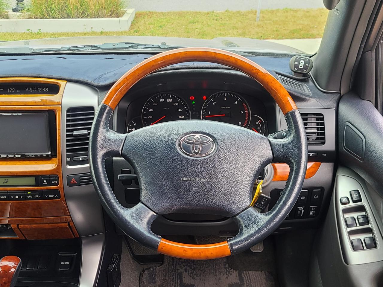 2006 Toyota Land Cruiser Prado TX Limited - DIESEL|8 PASSENGER|SUNROOF|4WD Photo