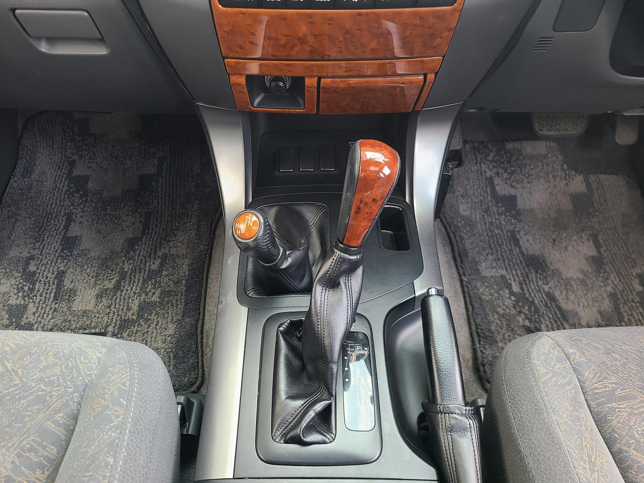 2006 Toyota Land Cruiser Prado TX Limited - DIESEL|8 PASSENGER|SUNROOF|4WD Photo